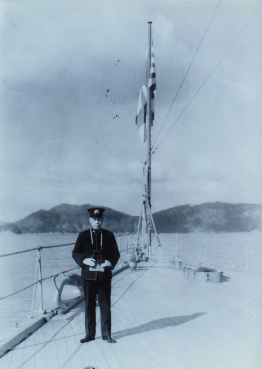 Admiral Yamamoto an Deck des Schlachtschiffs Nagato, Foto: Yamamoto Isoroku Kinenkan