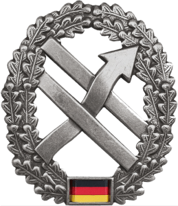 Taktisches Zeichen der PSK. https://de.wikipedia.org/wiki/Truppe_f%C3%BCr_Operative_Kommunikation#/media/Datei:BW_Barettabzeichen_Operative_Kommunikation.png