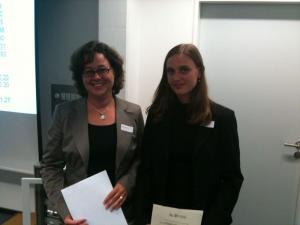 Dr. Kerstin von Lingen (Laudatio) und Anette Neder, M.A. (Preisträgerin)